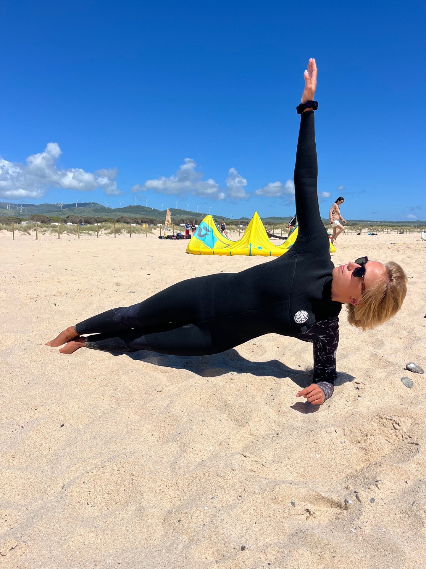 Side plank exercise to improve core strength, balance and body control for kitesurfing